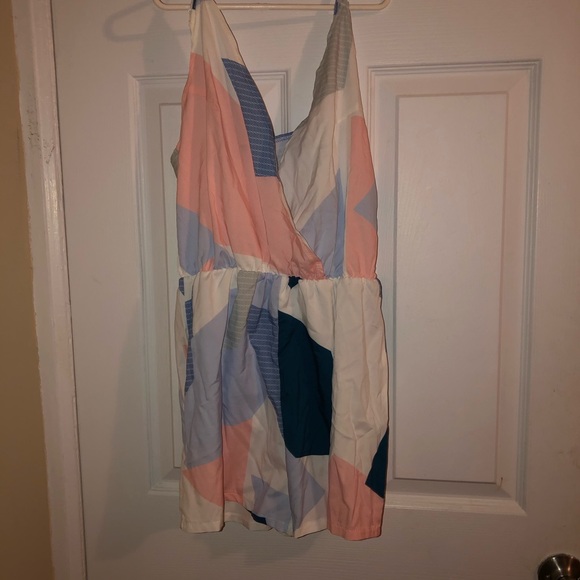 triangle pattern romper - Picture 2 of 5